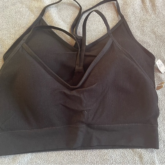 True Stretch Seamless Simple Strap Bralette - Picture 5 of 8
